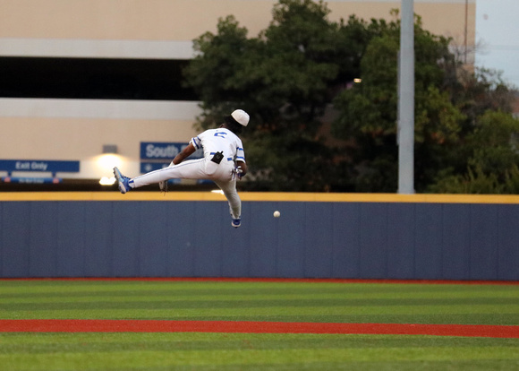 ehs_vs_dobie_2023_0070e